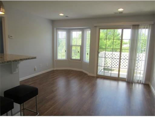 108 Longfield Ct - Photo 3 of 8