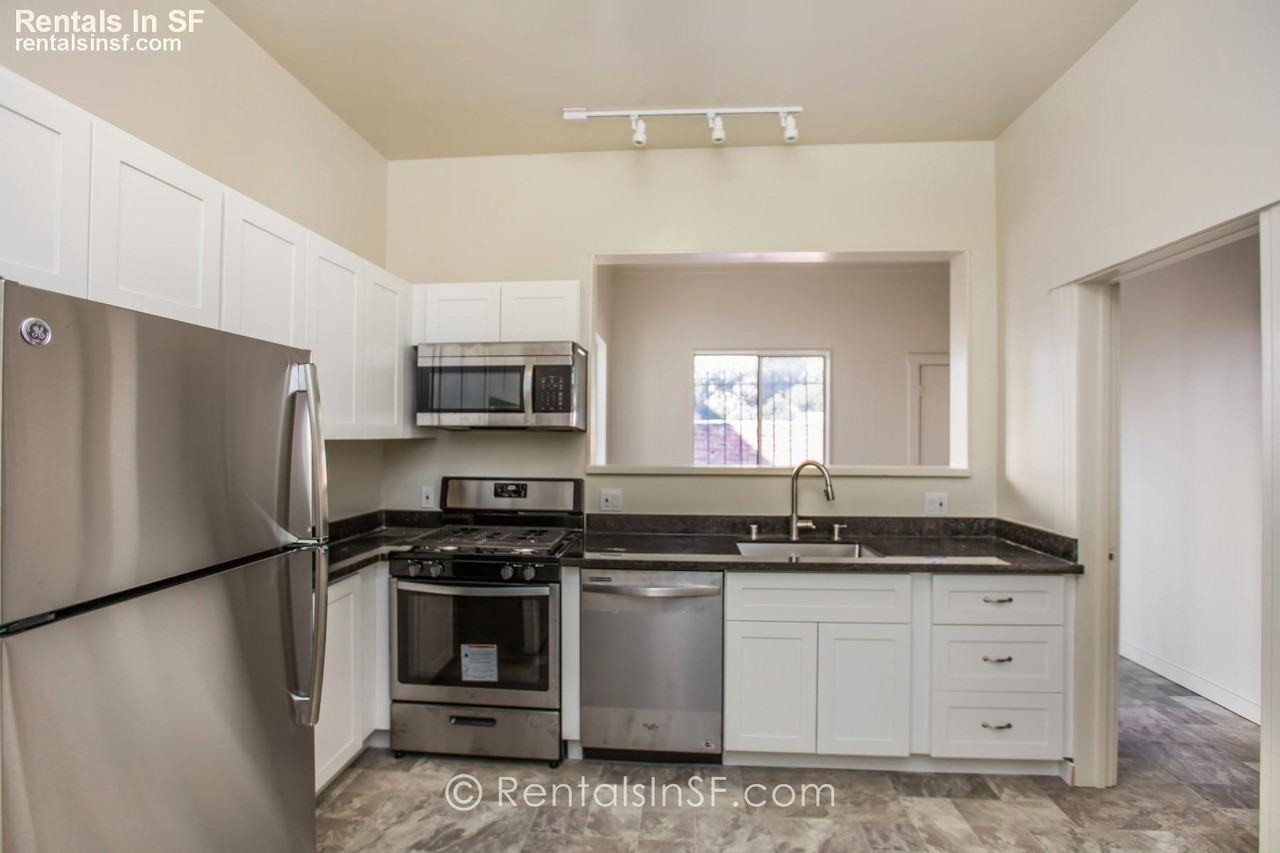 426 Linden St - Photo 2 of 14