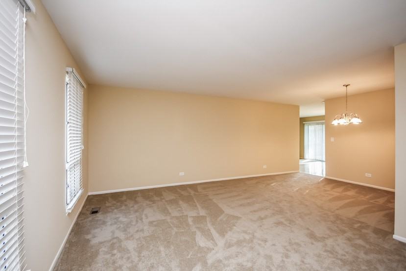 30 Joslyn Dr - Photo 3 of 12