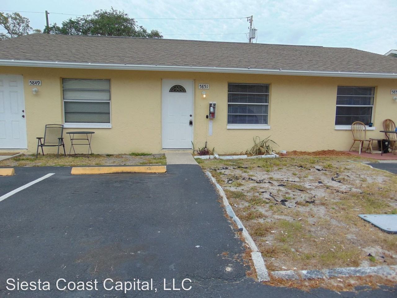 5851 High St - Photo 2 of 5