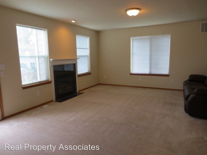 21303 41st Ct W - Photo 3 of 18