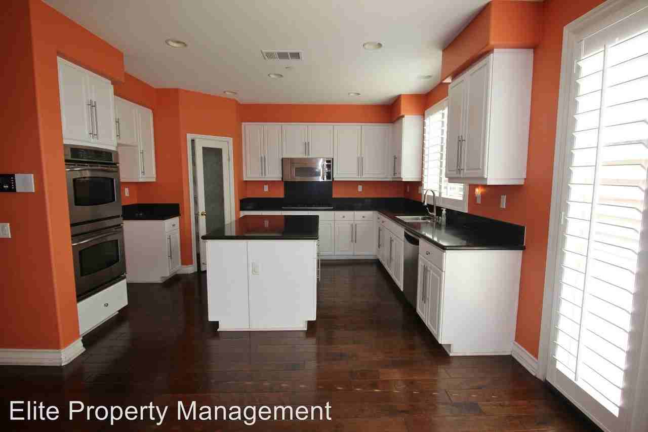 15751 Snowy Peak Ln - Photo 3 of 24