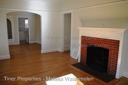 1701 41st St - Photo 2 of 12