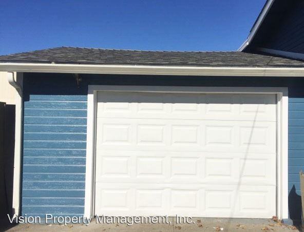 1475 77th Ave - Photo 3 of 15