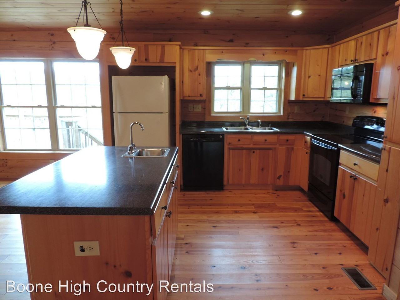 1084 Trojan Horse Cir - Photo 3 of 24