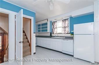 3115 Roland Ave - Photo 3 of 15