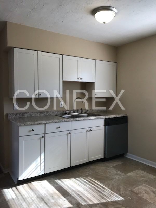 3341 Ninann Ct - Photo 3 of 7