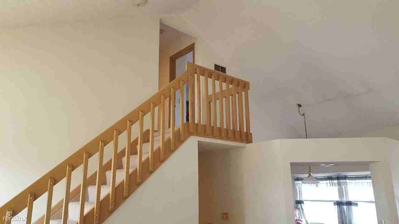 2300 Green Island Dr - Photo 3 of 19