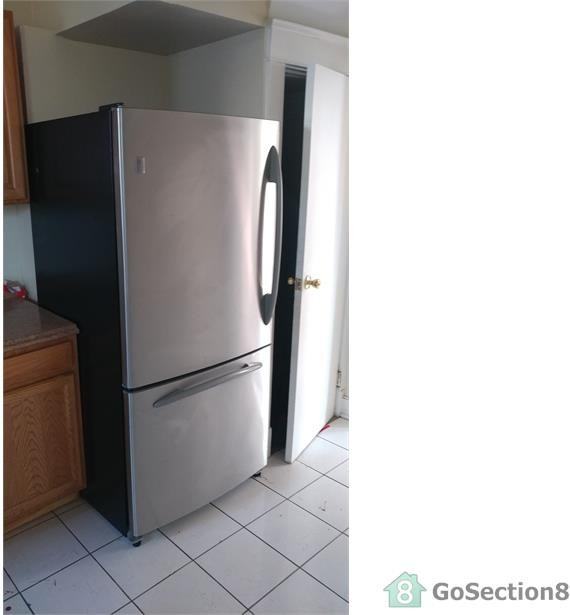 4044 W Cold Spring Ln - Photo 3 of 5