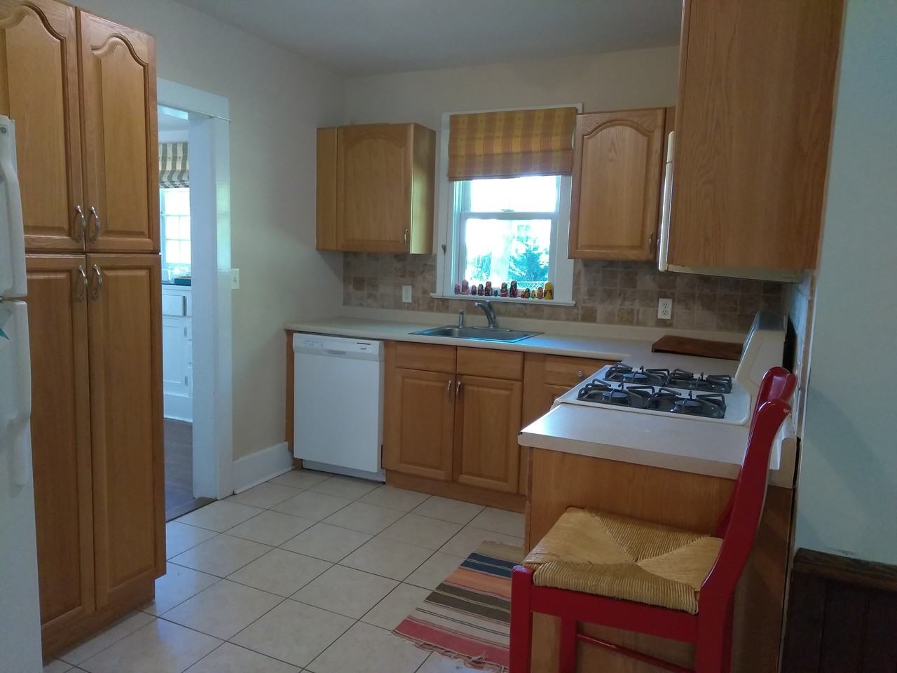 35 Woodcrest Ave - Photo 3 of 10