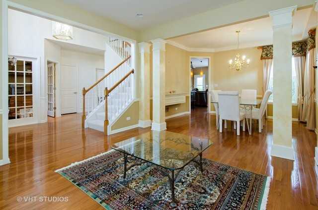 571 Brookside Ave - Photo 2 of 23