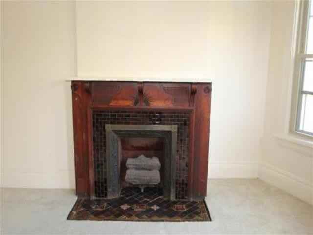 636 University Ave - Photo 2 of 6