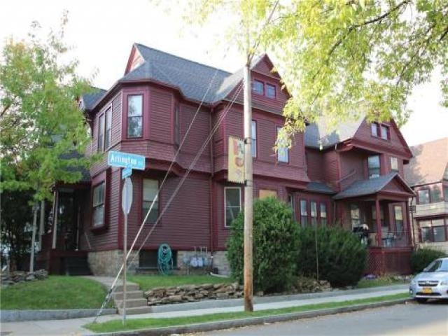 636 University Ave - Photo 3 of 6