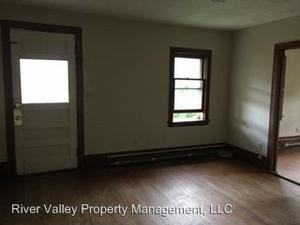 10 Central St - Photo 3 of 7