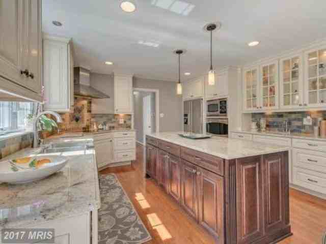 5213 Fairgreene Way - Photo 3 of 6