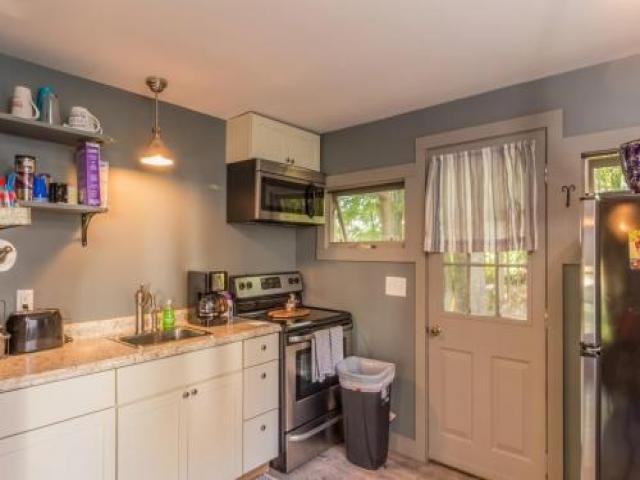 44 Oak Ave - Photo 2 of 6