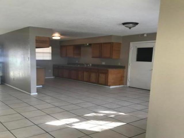 4224 Mimosa Dr - Photo 2 of 6