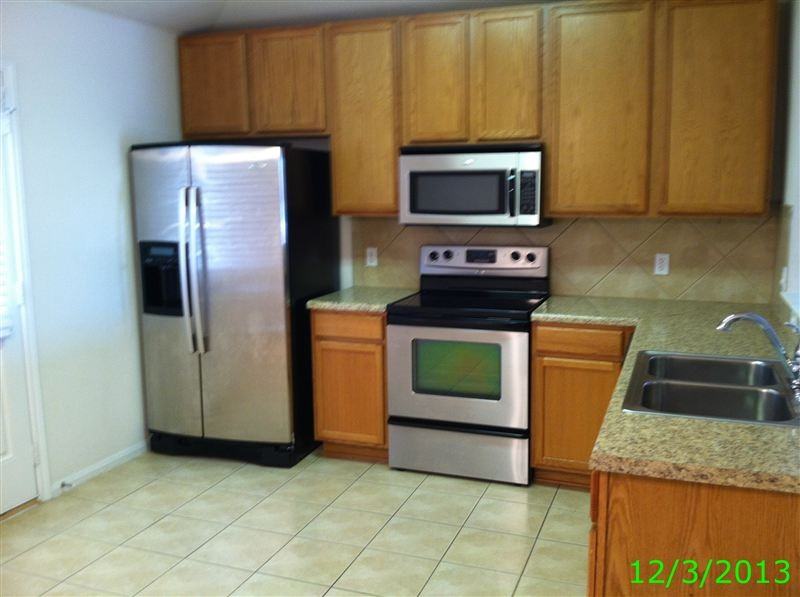 6204 Griffith Loop - Photo 3 of 10