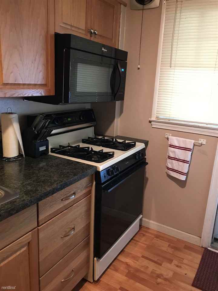 1658 Thetford Rd - Photo 3 of 8