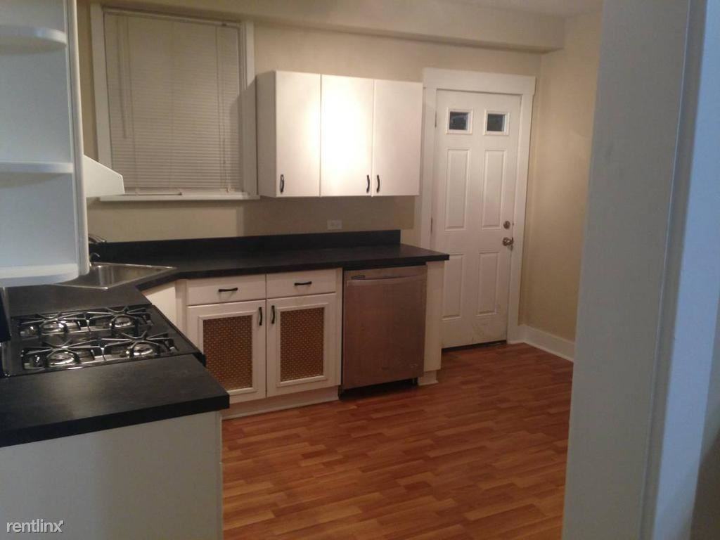 313 Augusta St - Photo 2 of 11