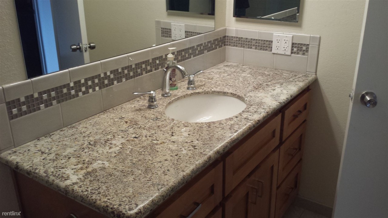 39465 Benavente Ave - Photo 3 of 15