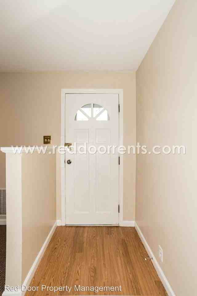 6210 Dean Rd - Photo 3 of 25