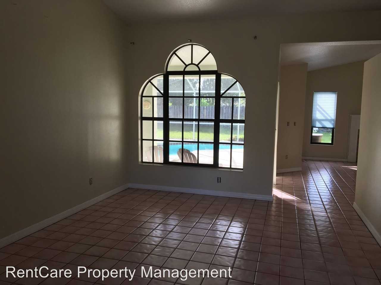 2910 Roxbury Ct - Photo 3 of 13