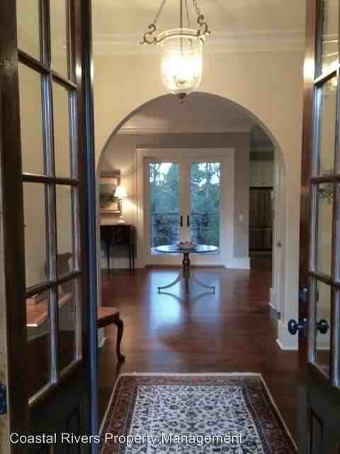 202 Live Oak Ln - Photo 2 of 19