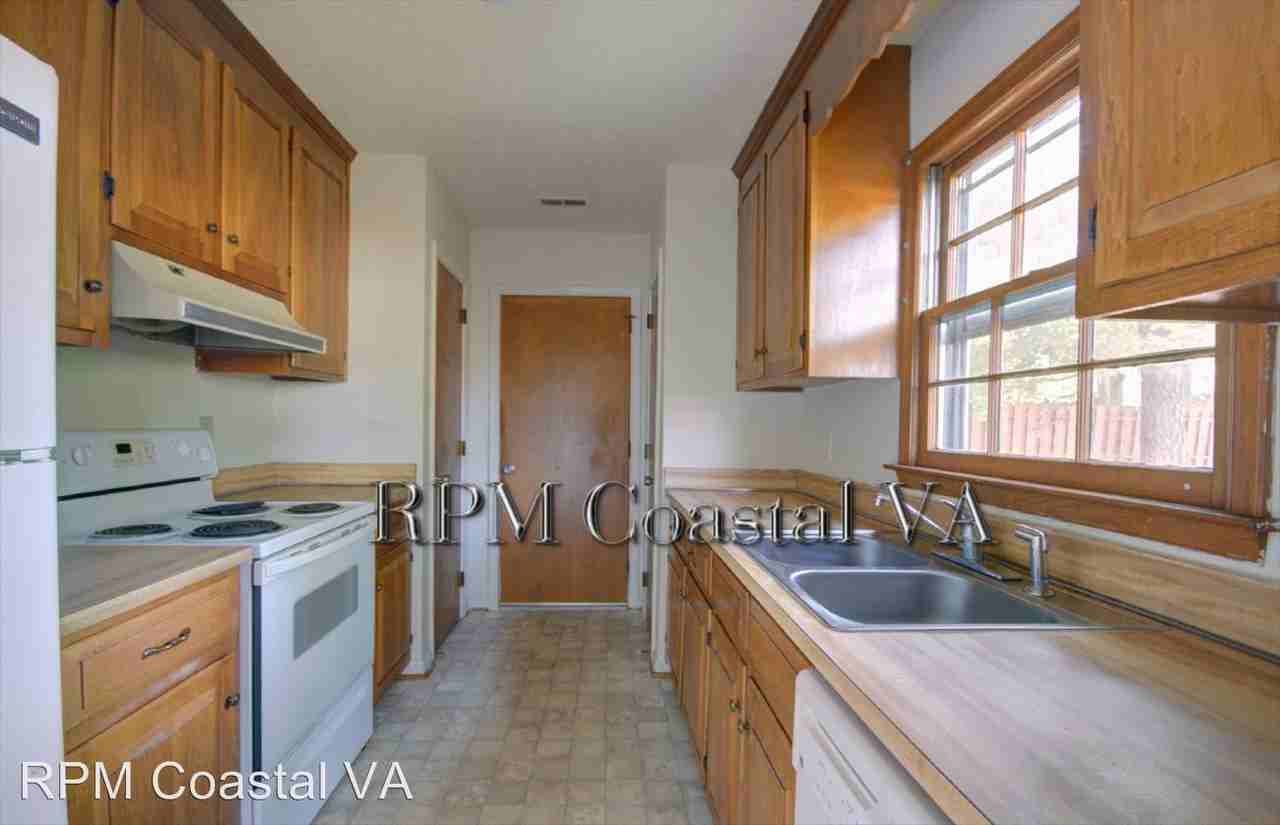 2 Sanlun Lakes Dr - Photo 3 of 13