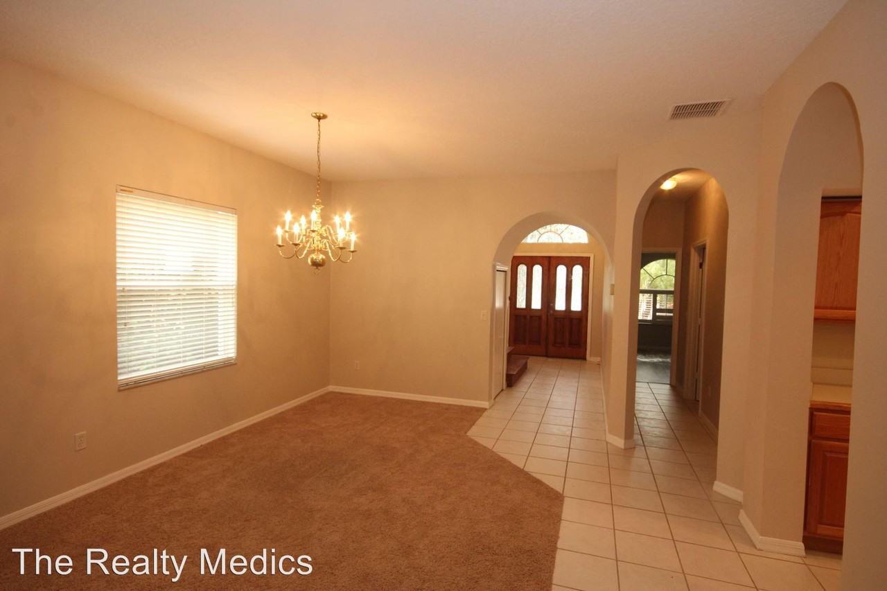 14810 Hartford Run Dr - Photo 3 of 13