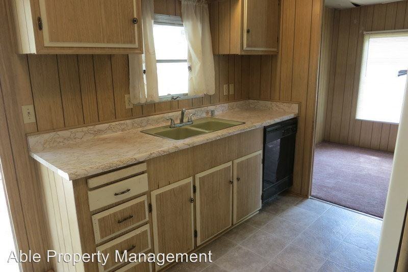 233 Salaine Dr - Photo 3 of 8