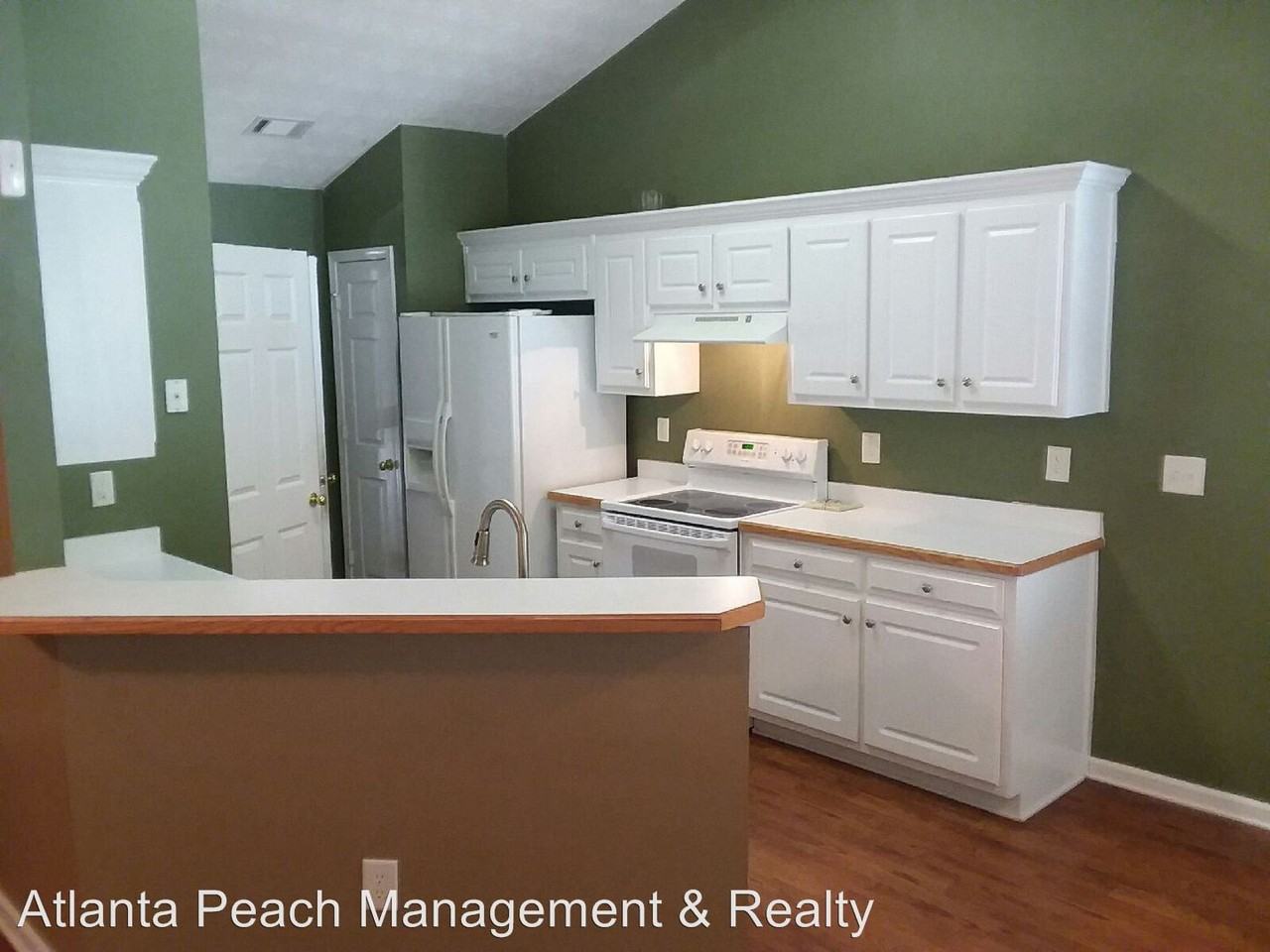 110 Wynfield Dr - Photo 3 of 5