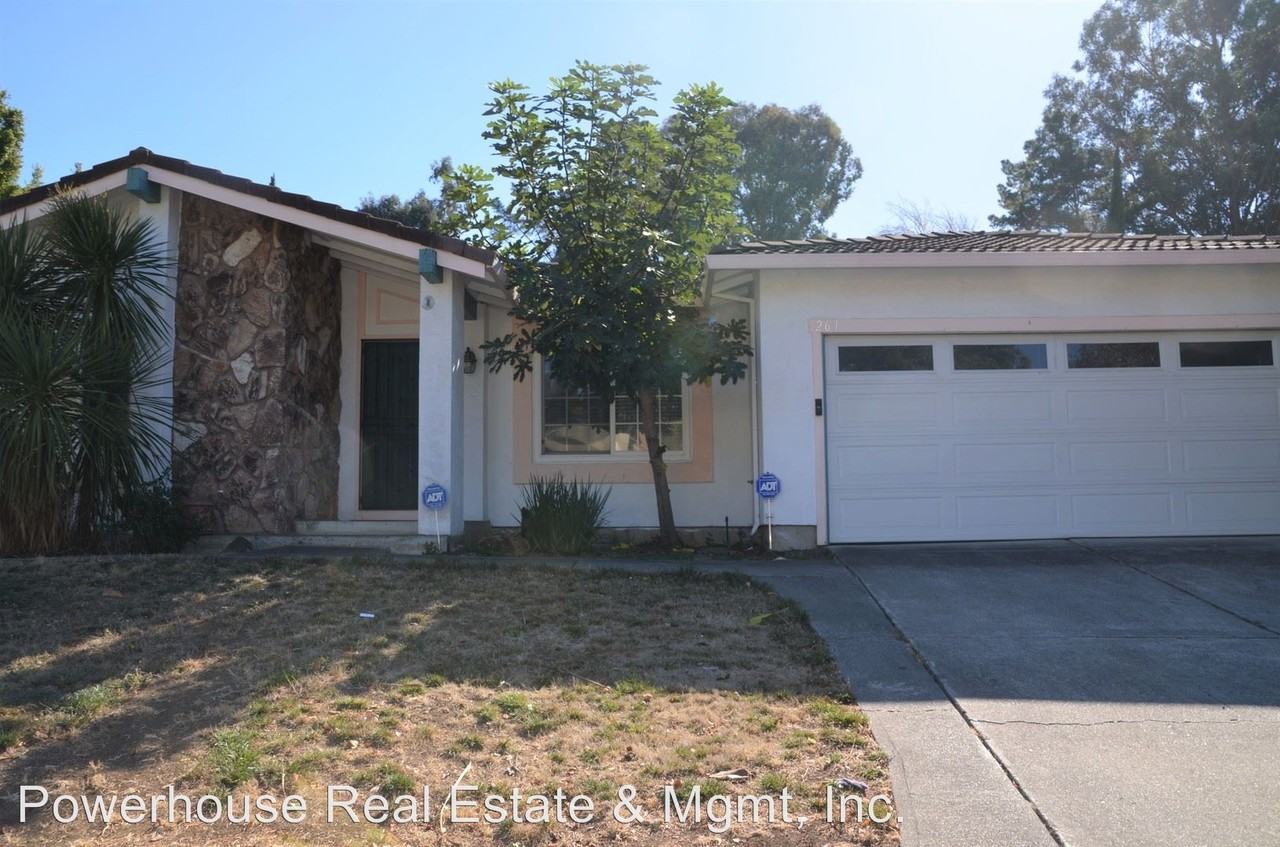 267 Regents Park Dr - Photo 2 of 22