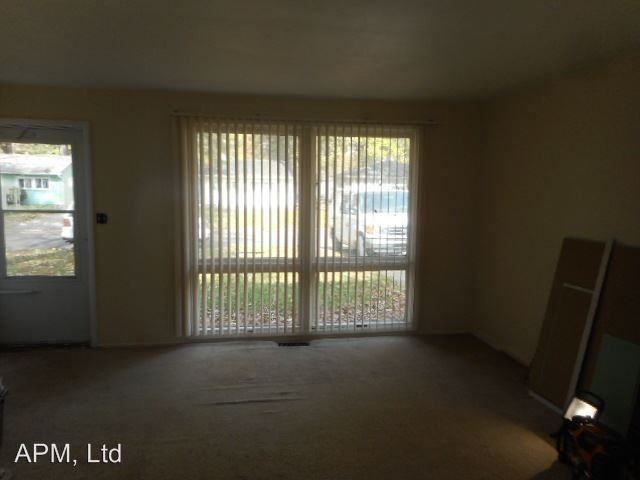 2624 Trentman Ave - Photo 3 of 4