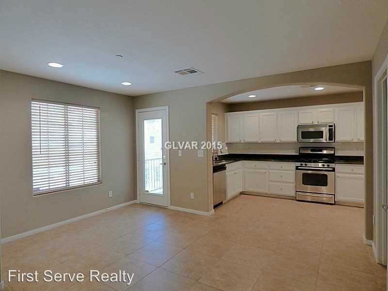 8940 Jennifer Anne Ave - Photo 3 of 9