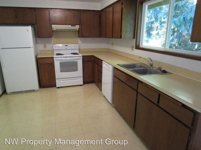 4201 108th Street SE - Photo 2 of 9