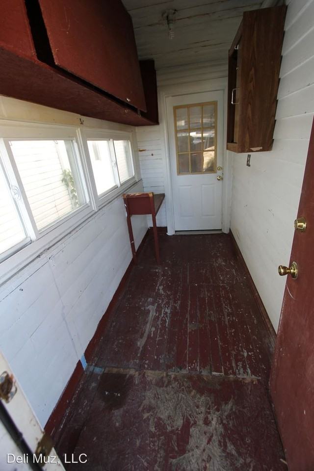 2227 N Fulton Ave - Photo 2 of 12