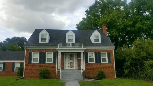 2200 Seminary Ave - Photo 2 of 7