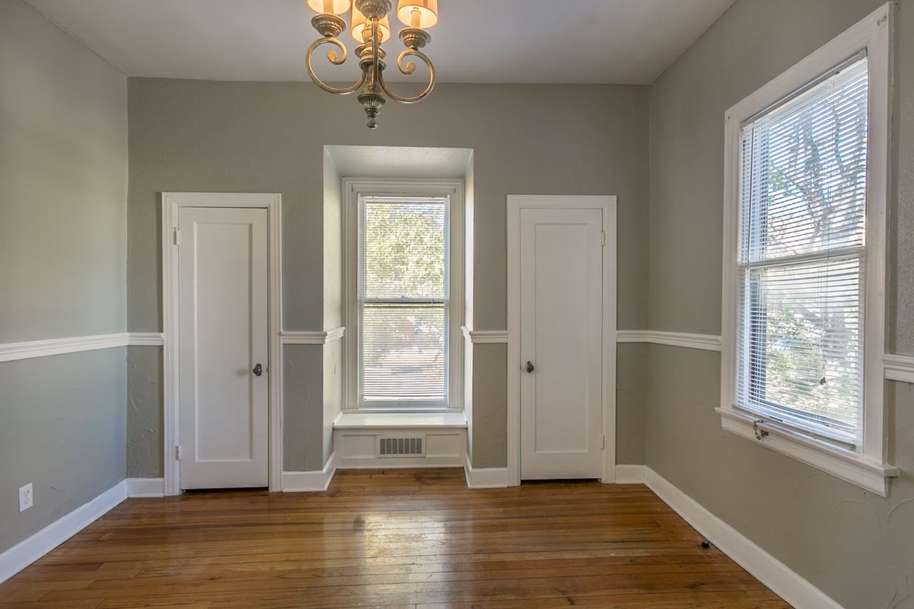 519 Walnut - Photo 3 of 10