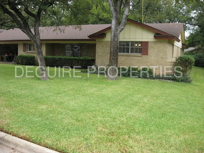 613 King Dr - Photo 2 of 30