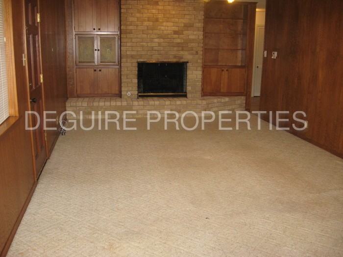 613 King Dr - Photo 3 of 30