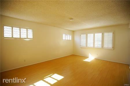6012 Oak Ave - Photo 2 of 16