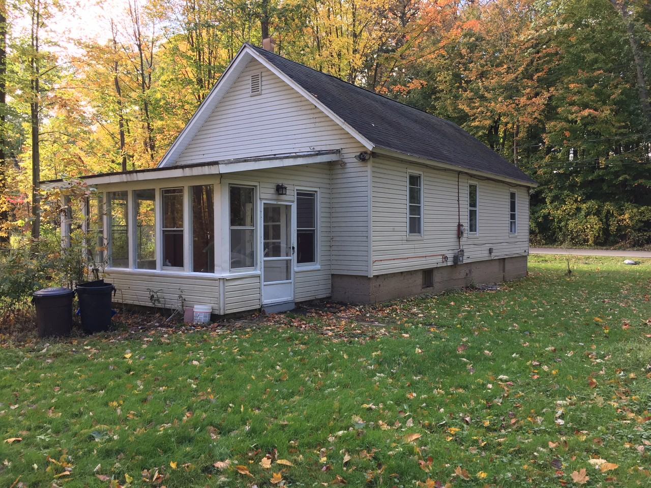 8427 Lake Shore Rd - Photo 3 of 8