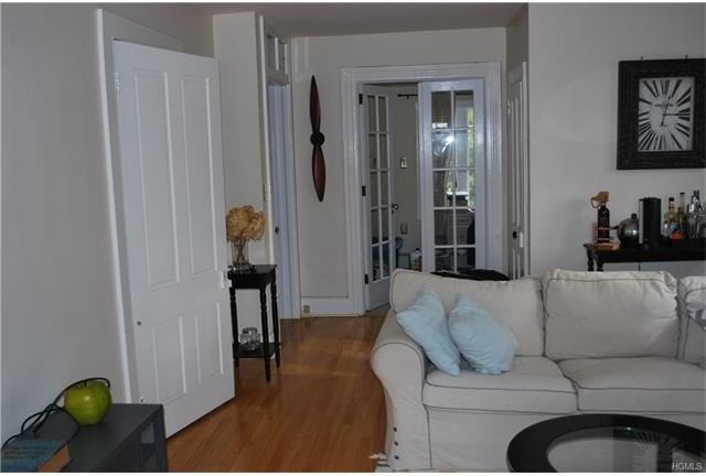 35 Oakland Ave - Photo 3 of 5