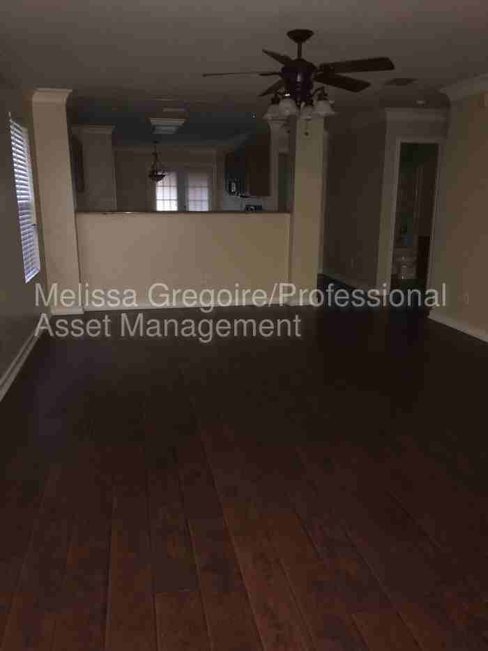 10524 Flagstaff Run - Photo 3 of 24