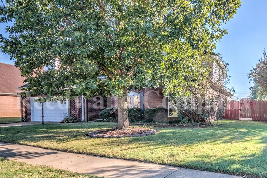 1143 Macon Hall Rd - Photo 2 of 36