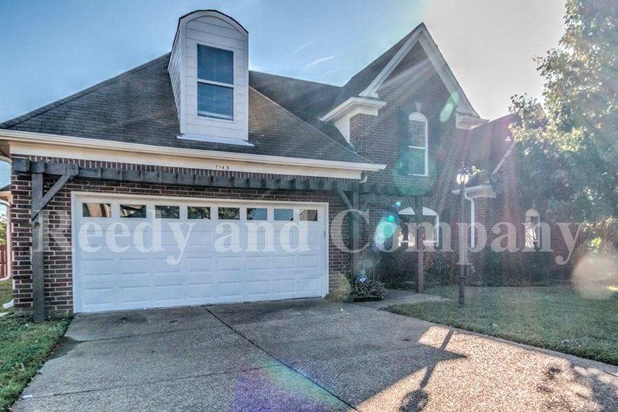 1143 Macon Hall Rd - Photo 3 of 36