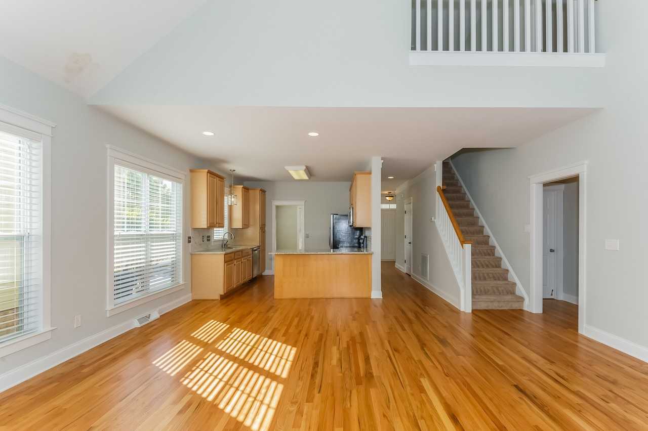 7573 Thorn Creek Ln - Photo 3 of 18