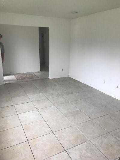 6126 Round Lake Rd N - Photo 2 of 8