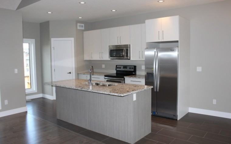 263 Baltzan Boulevard - Photo 3 of 36